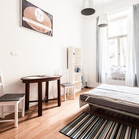 Apartment In The Center Of Warszawa Exteriör bild